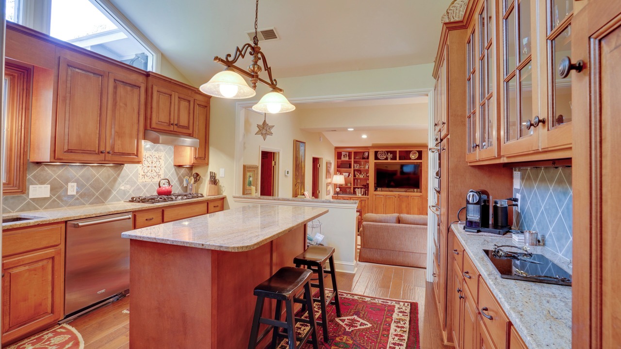Photo of Kitchen in Summerville Historic District