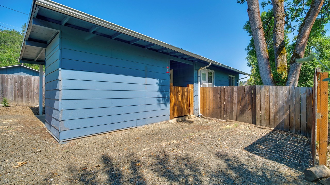 Photo of Outdoor in Roseburg