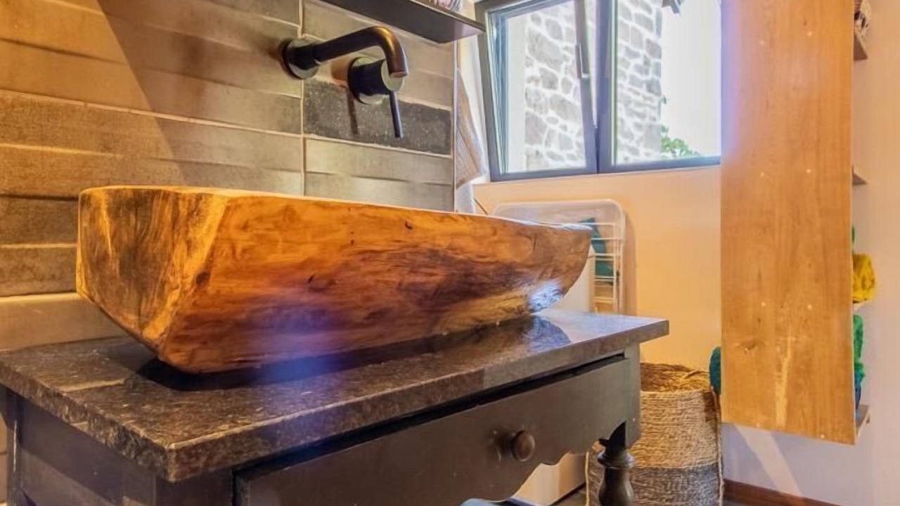 Photo of Bathroom in Saint-Pierre-de-Varennes