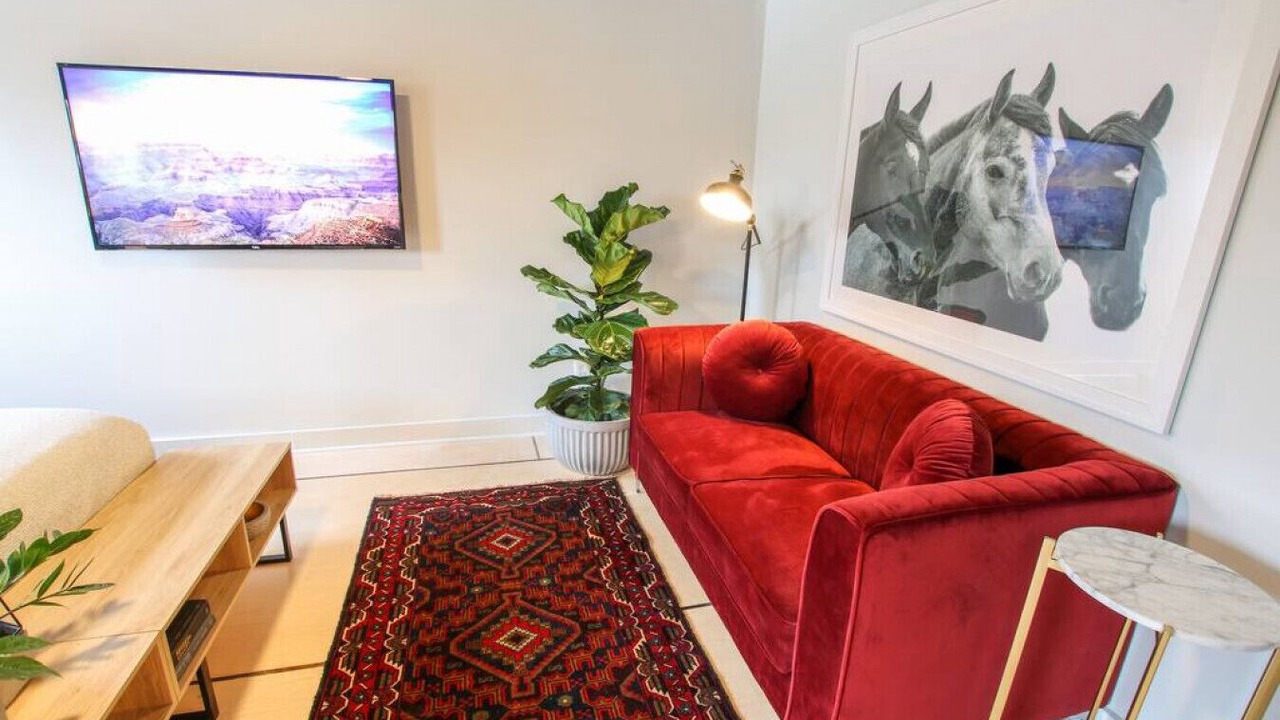 Photo of Livingroom in East Market District