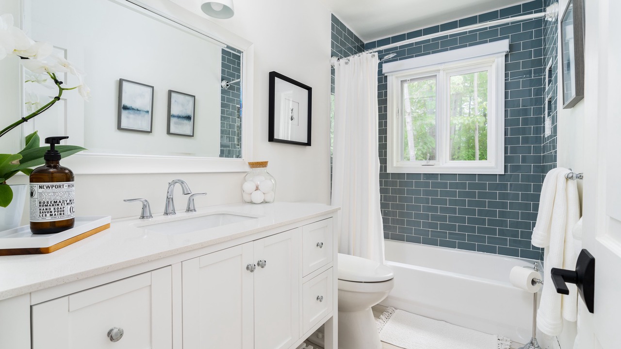 Photo of Bathroom in Novar