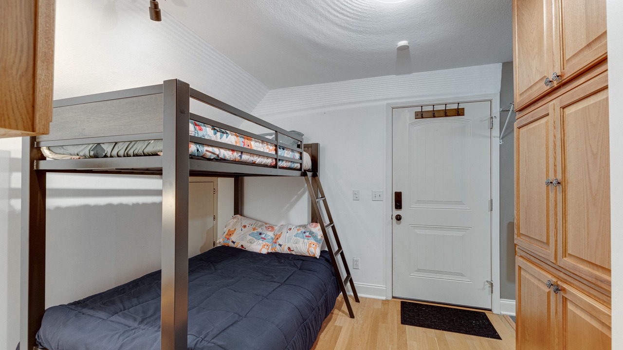 Photo of Bedroom in Trenton