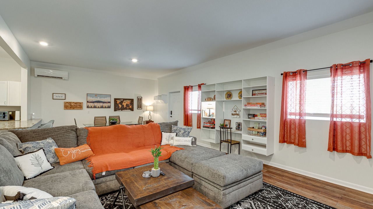 Photo of Livingroom in Trenton