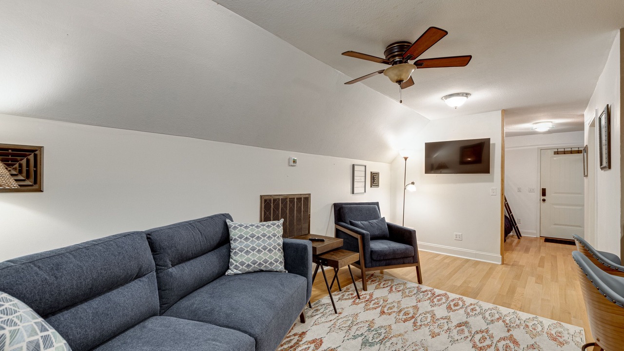Photo of Livingroom in Trenton