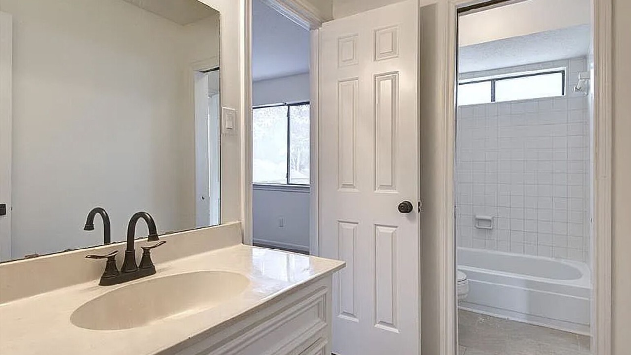 Photo of Bathroom in Barker