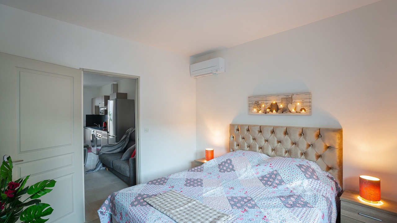 Photo of Bedroom in Convention