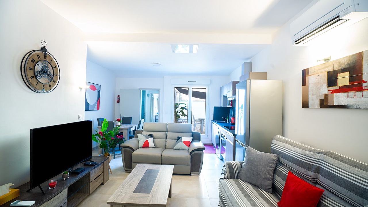 Photo of Livingroom in Convention