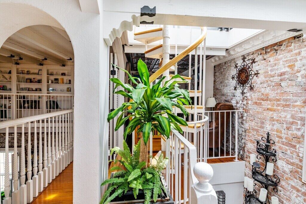 Photo of Patio Balcony in Beacon Hill