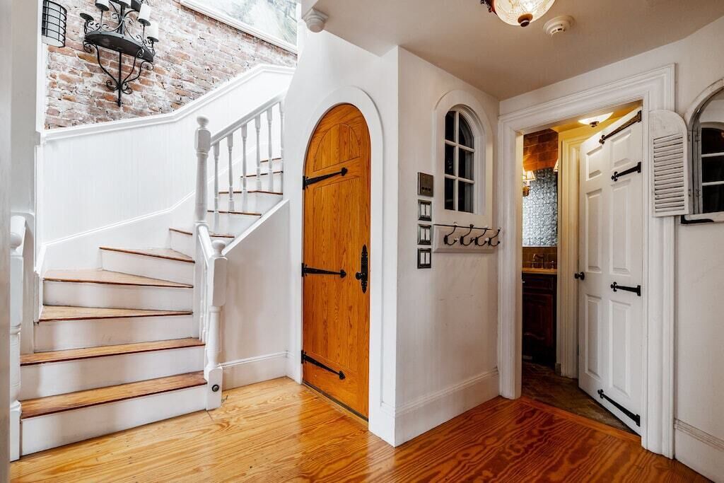 Photo of Others in Beacon Hill