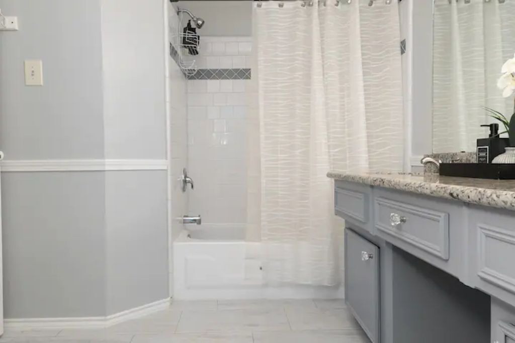 Photo of Bathroom in Grogan's Mill