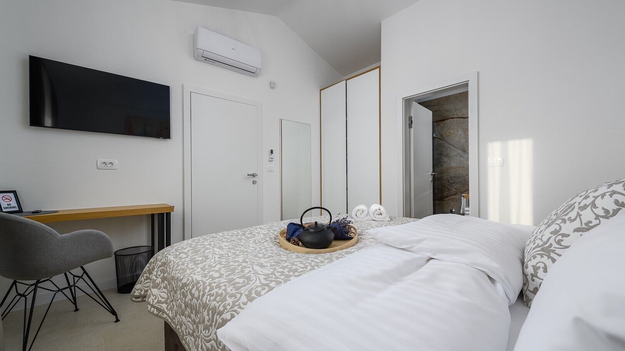 Photo of Bedroom in Tinjan