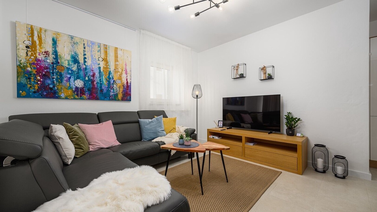 Photo of Livingroom in Tinjan