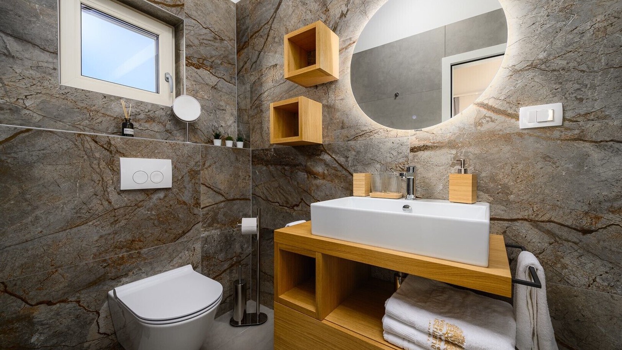 Photo of Bathroom in Tinjan