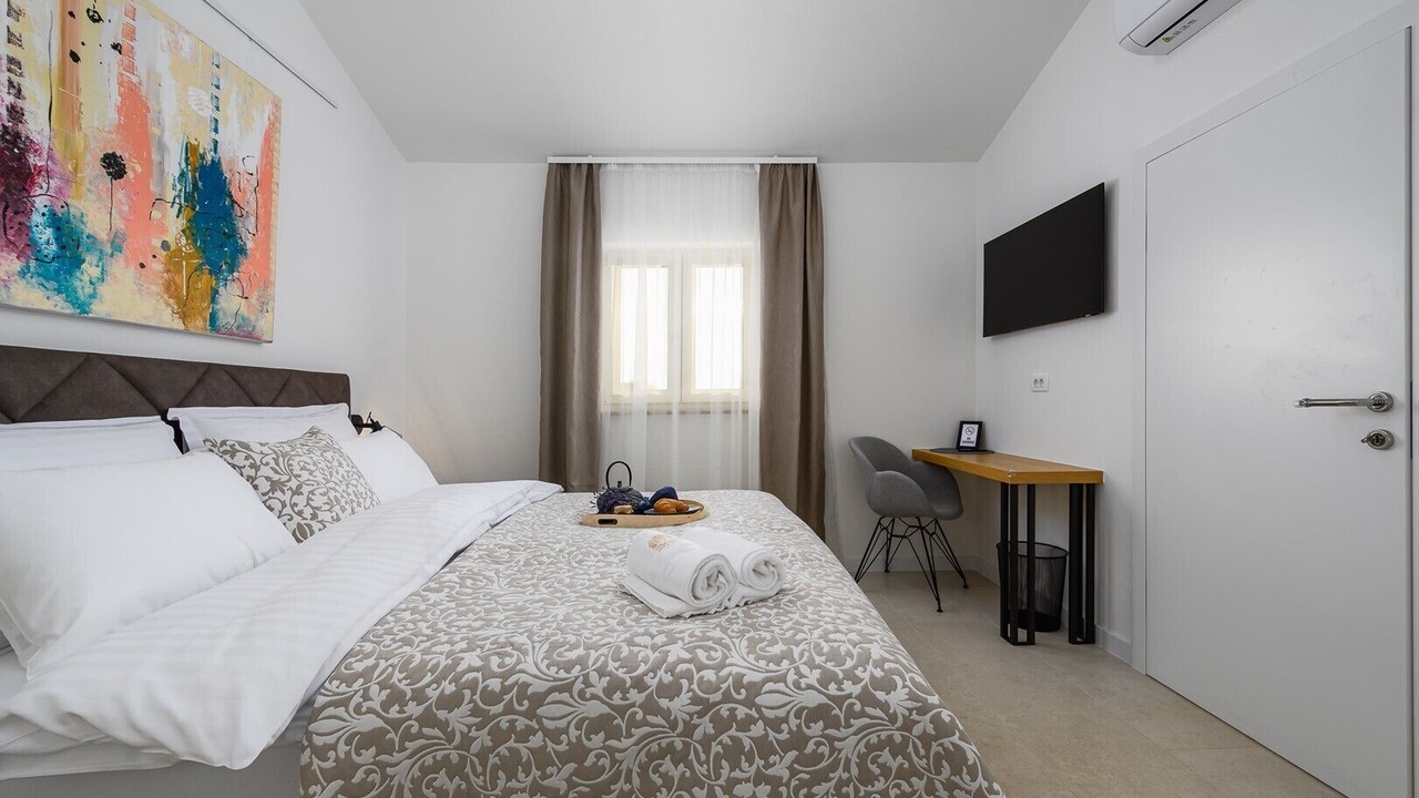 Photo of Bedroom in Tinjan