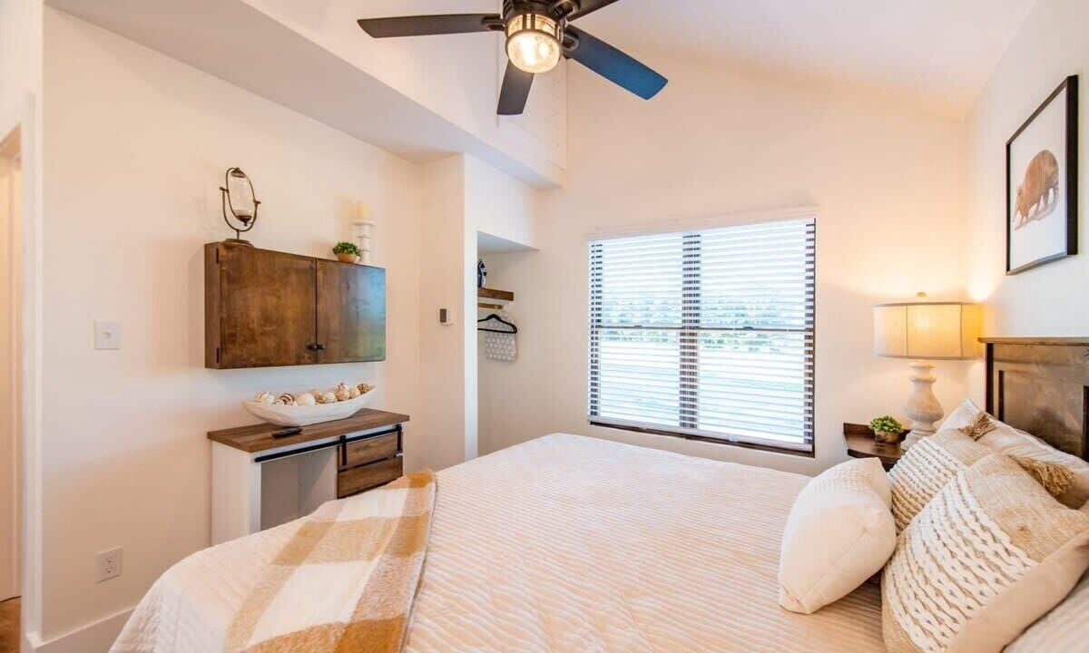 Photo of Bedroom in Elm Mott