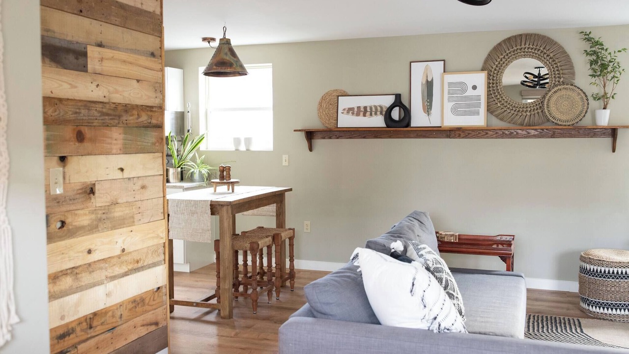 Photo of Livingroom in Strip District