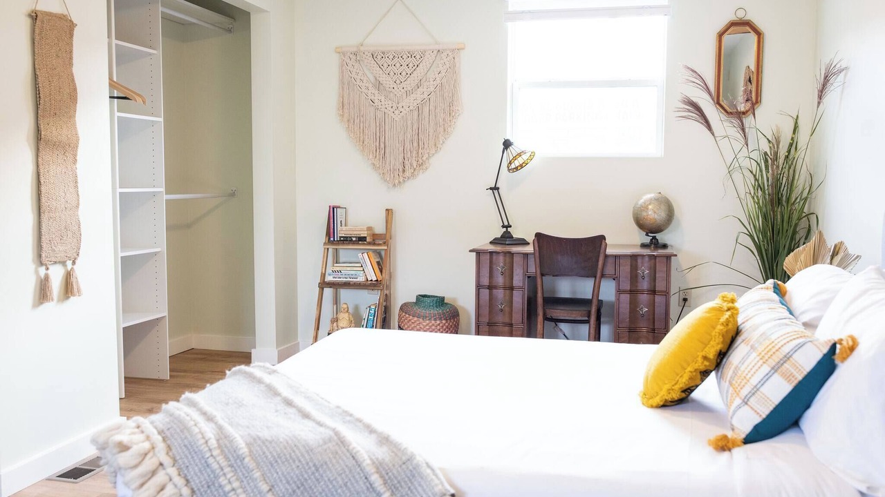 Photo of Bedroom in Strip District