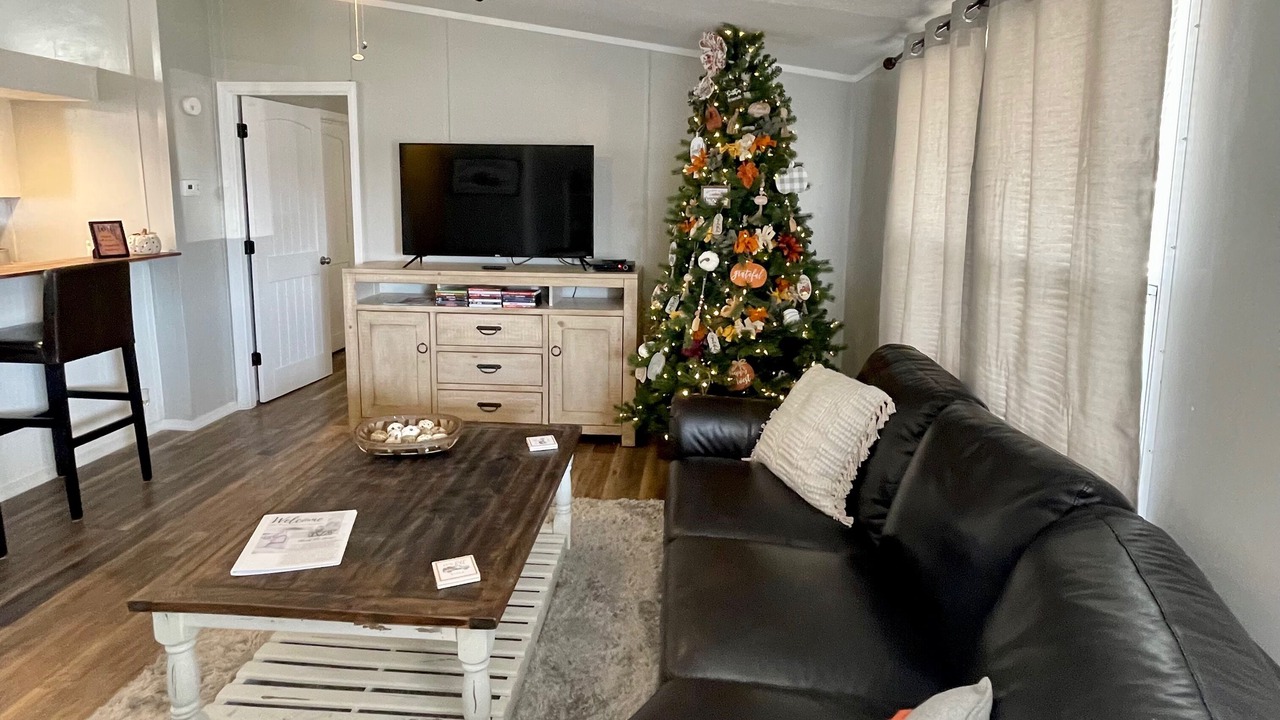 Photo of Livingroom in Mead