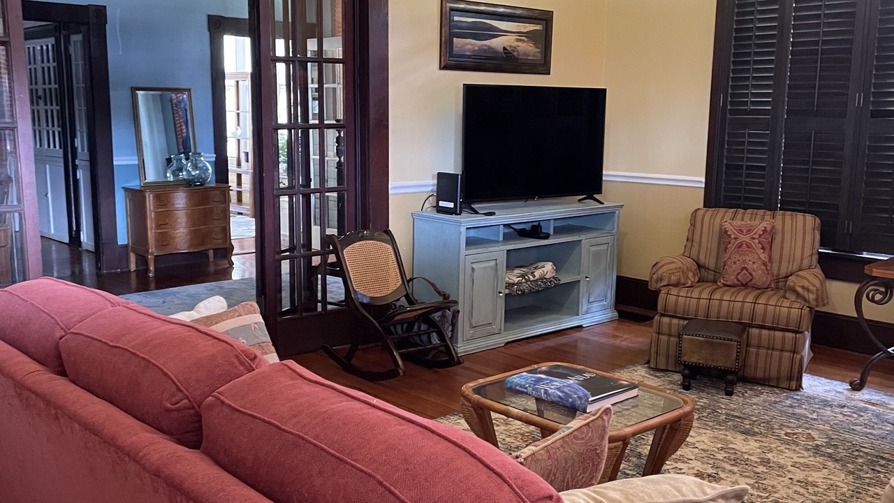Photo of Livingroom in Nacogdoches
