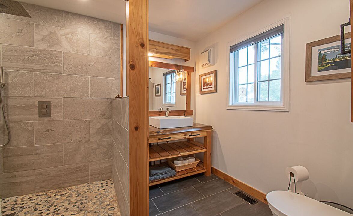 Photo of Bathroom in Monetville