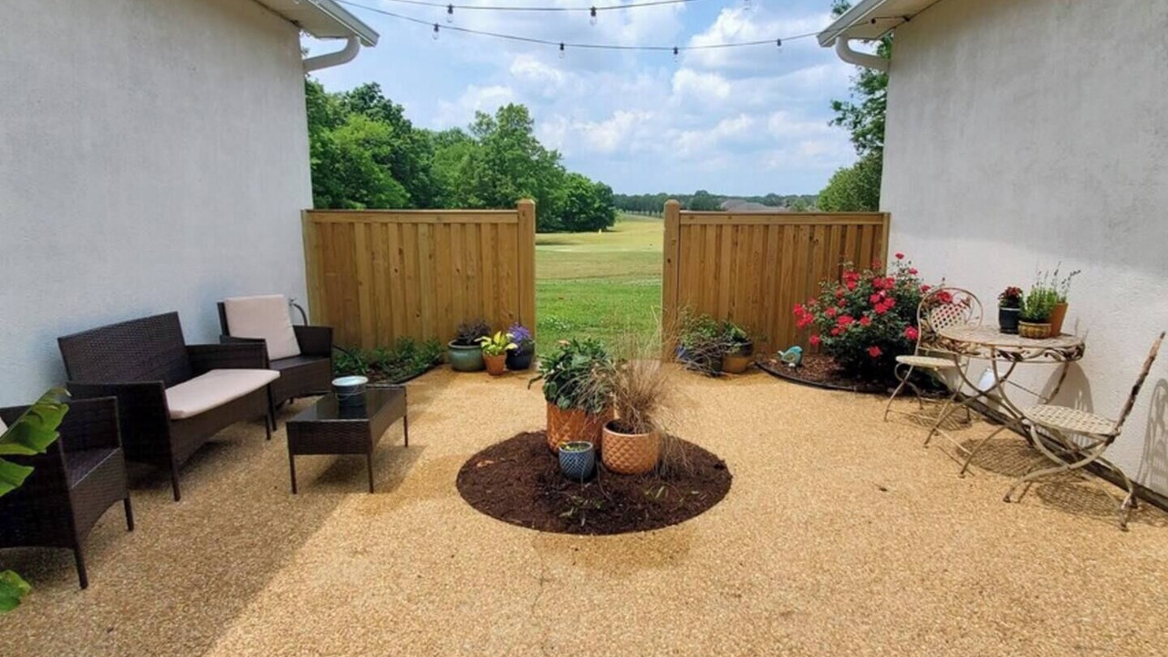 Photo of Outdoor in Mayhew