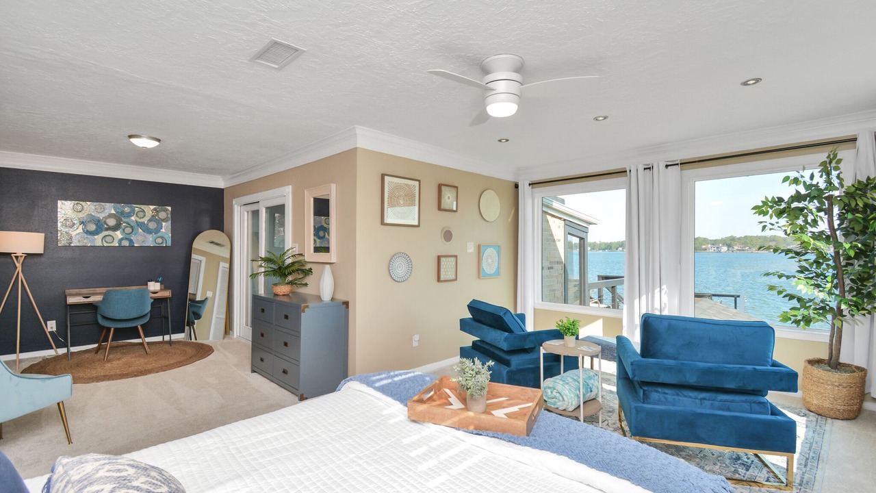 Photo of Bedroom in April Sound