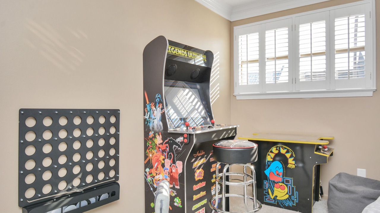 Photo of Bedroom in April Sound
