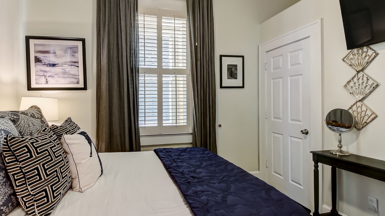 Photo of Bedroom in Beach Institute