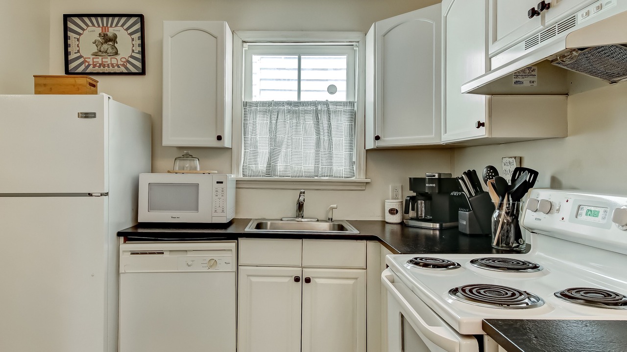 Photo of Kitchen in Beach Institute
