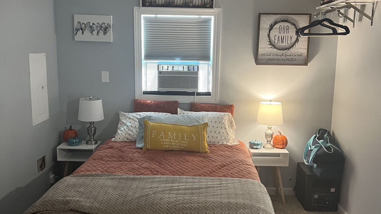 Photo of Bedroom in Seymour