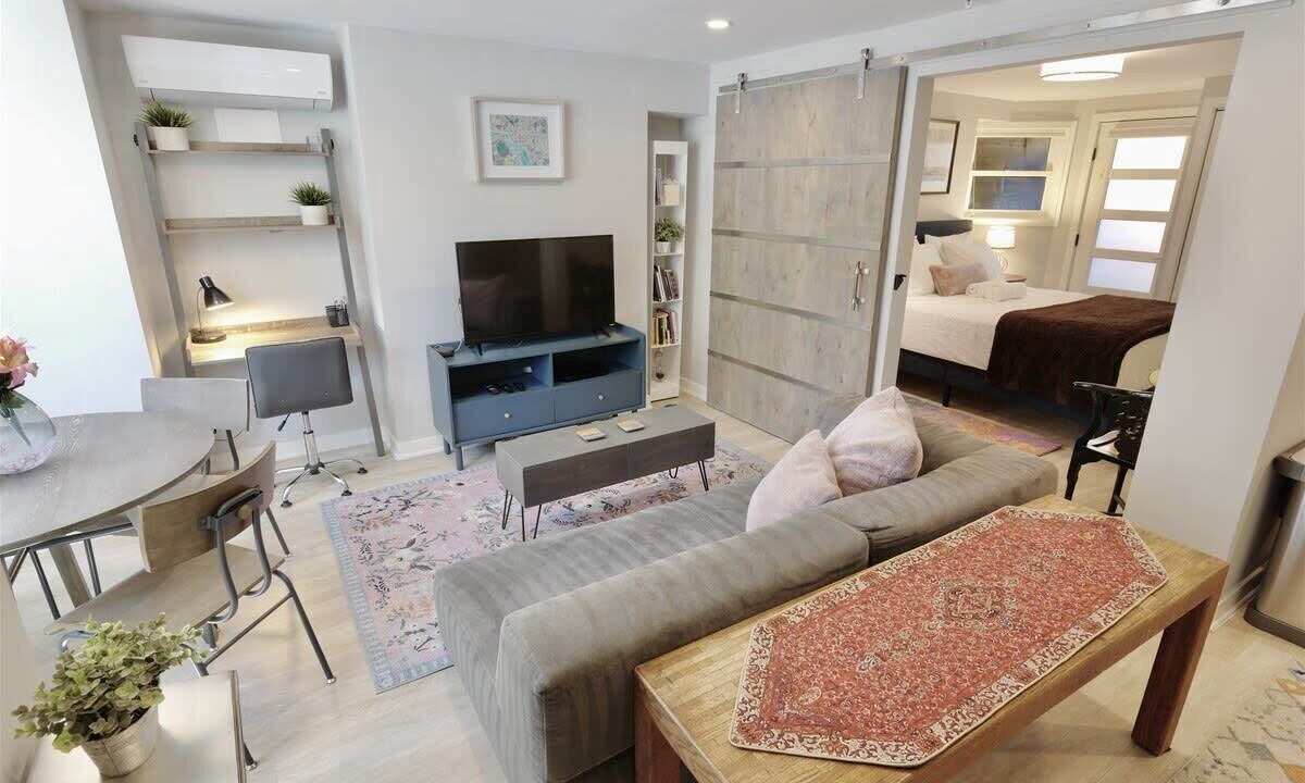 Photo of Bedroom in Logan Circle