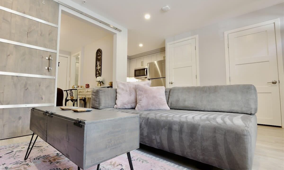 Photo of Livingroom in Logan Circle