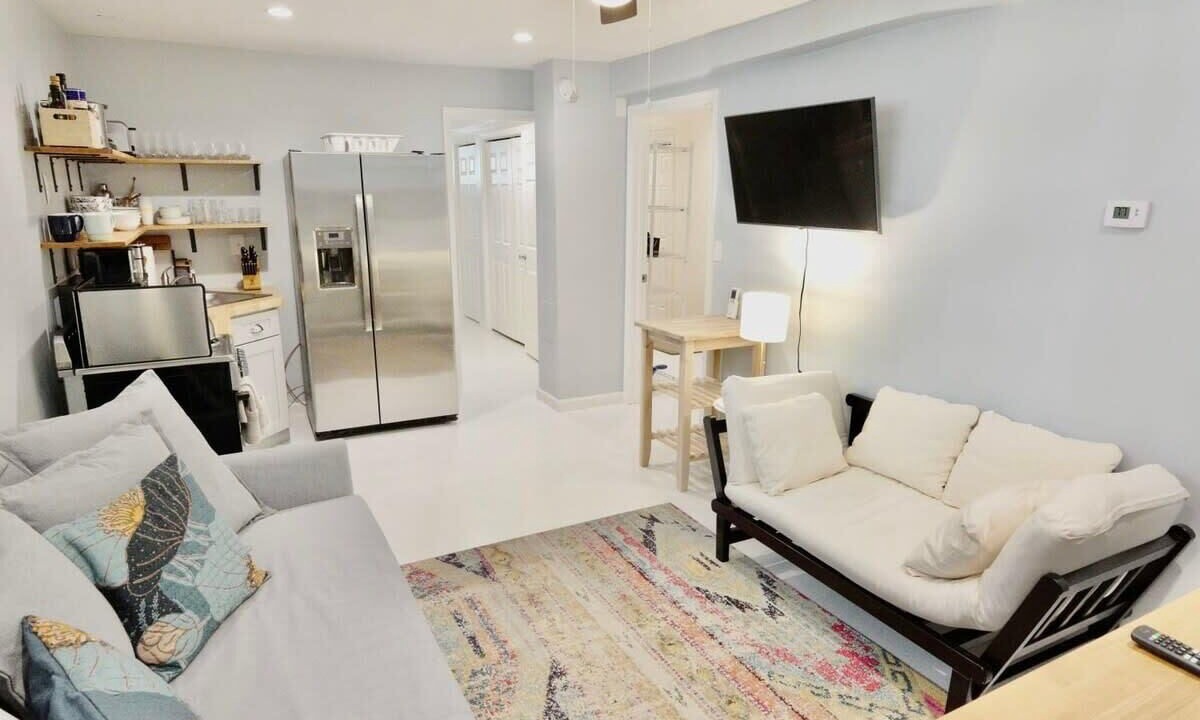 Photo of Others in 16th Street Heights