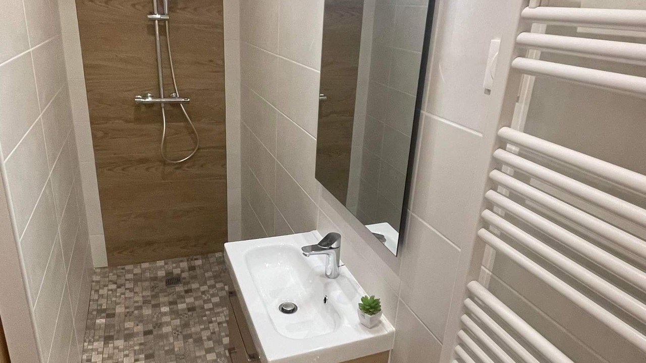 Photo of Bathroom in Angerville-l'Orcher