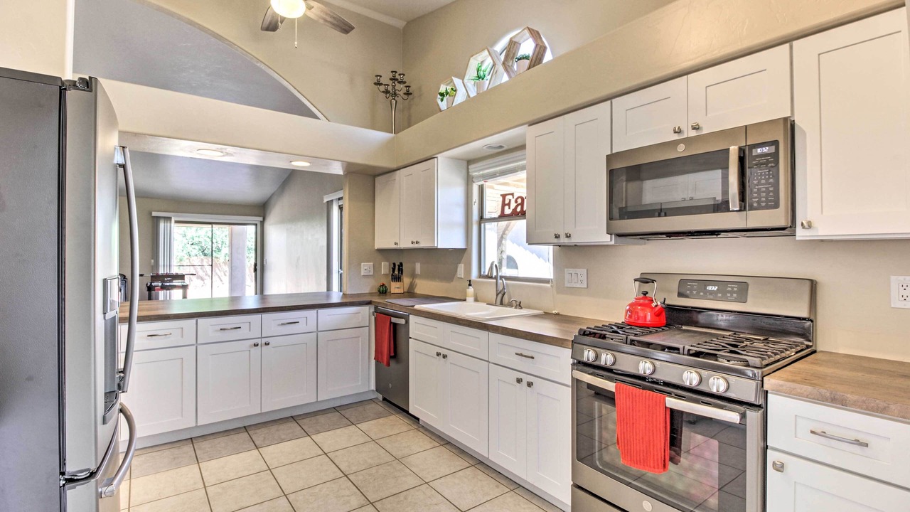 Photo of Kitchen in Catalina Shadows Estates