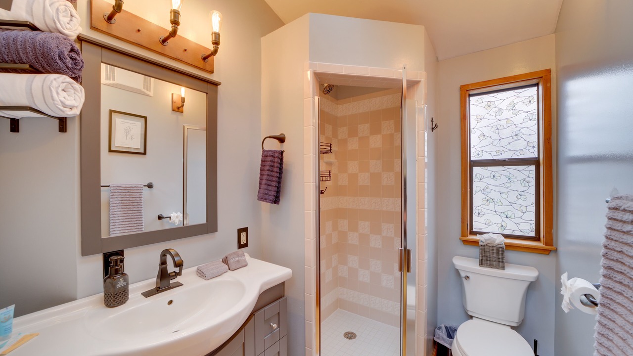 Photo of Bathroom in Bernice