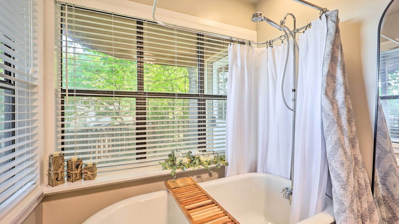 Photo of Bathroom in Bernice