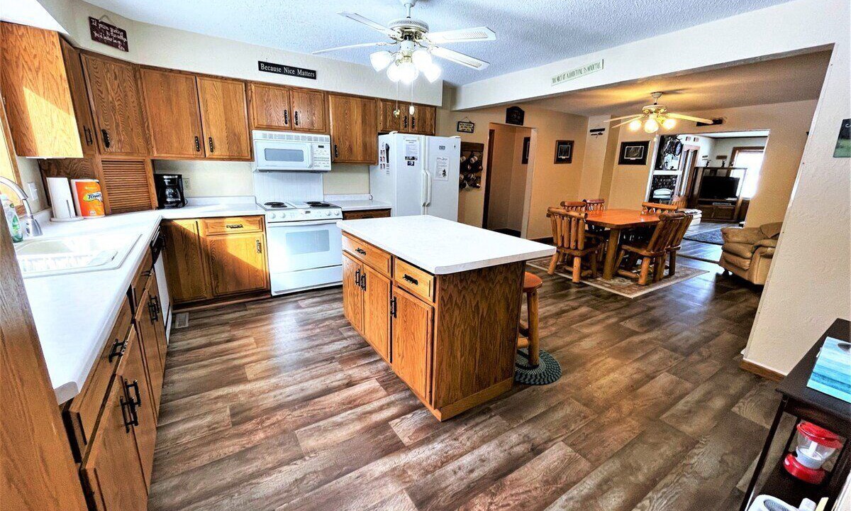 Photo of Kitchen in Butternut