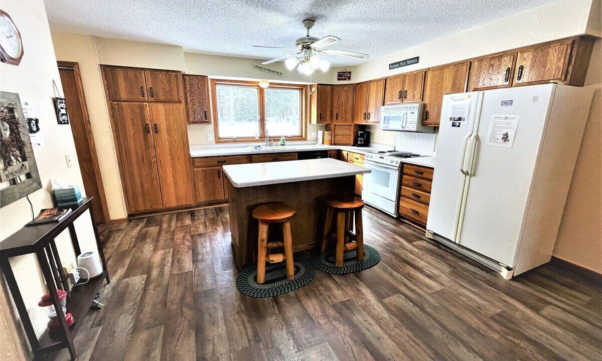 Photo of Kitchen in Butternut