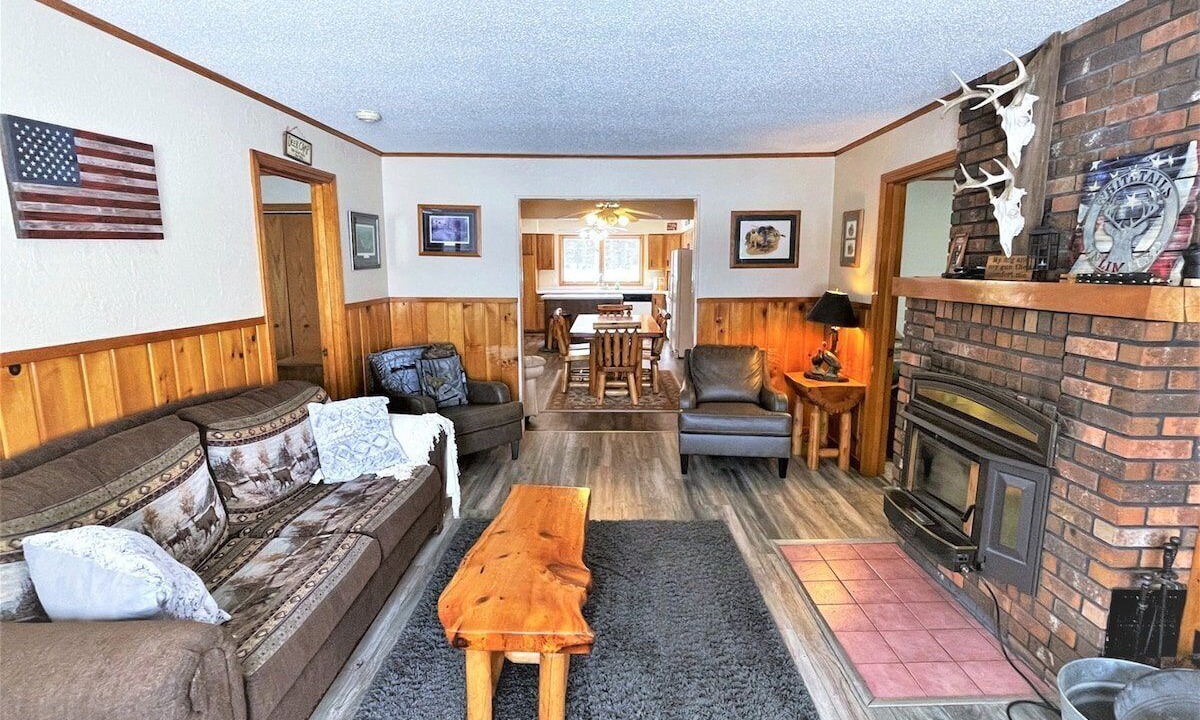 Photo of Livingroom in Butternut