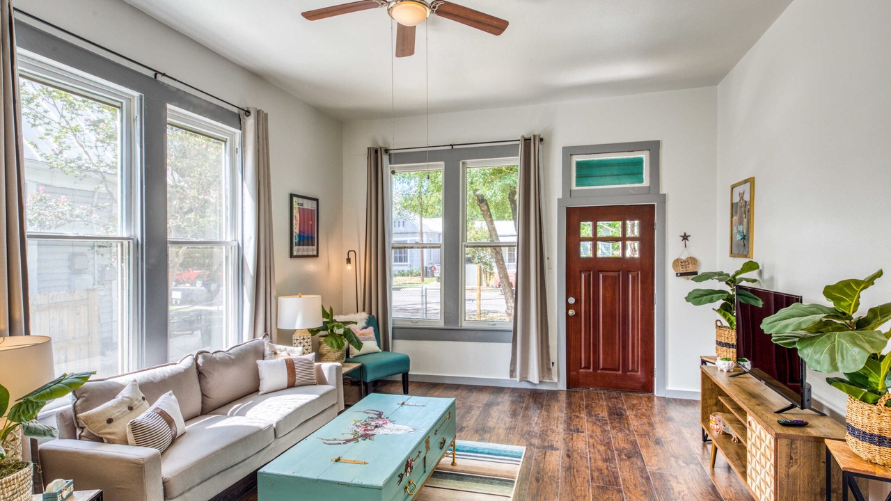 Photo of Livingroom in Southtown
