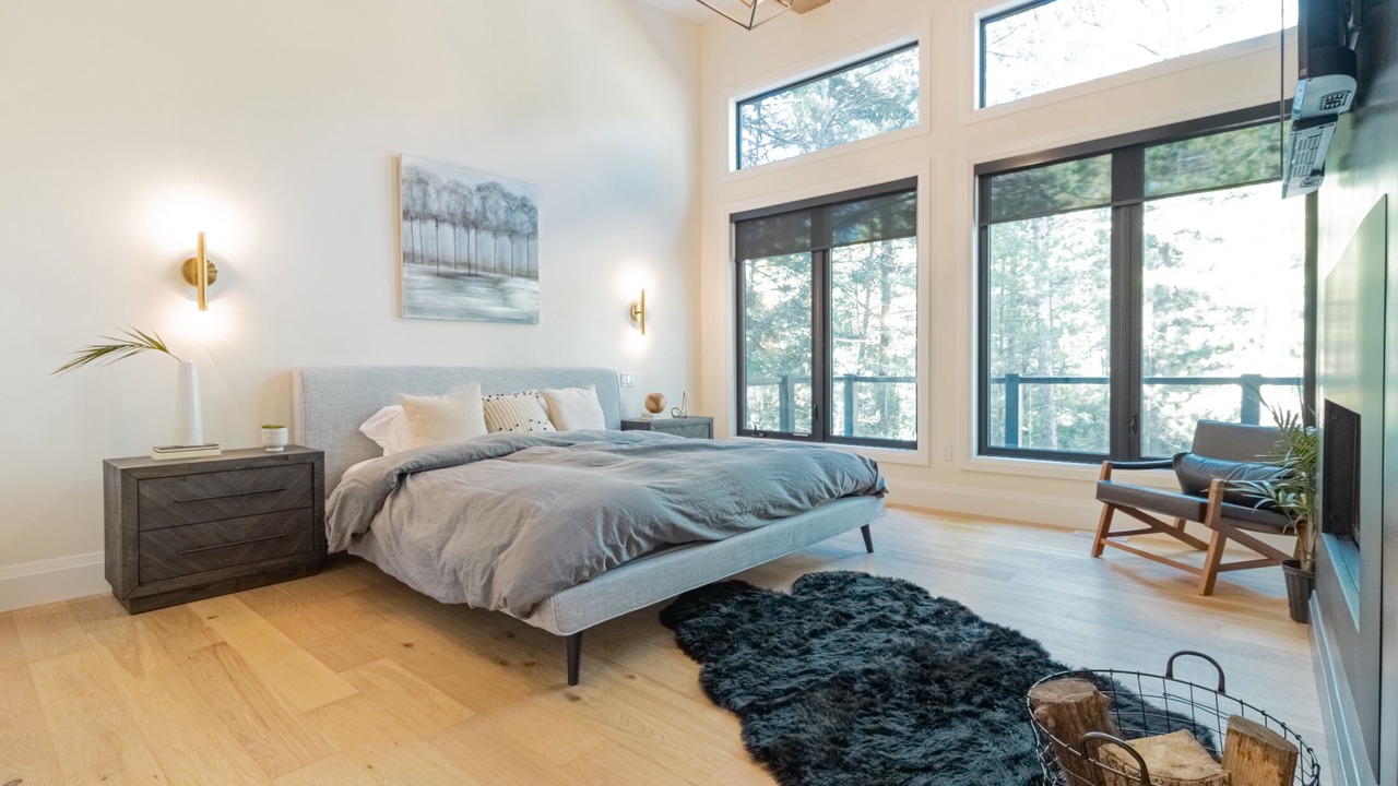 Photo of Bedroom in Grand Bend