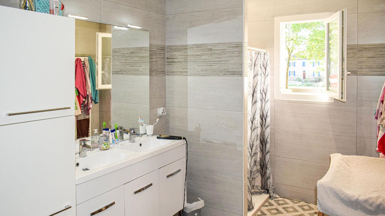 Photo of Bathroom in Rivehaute