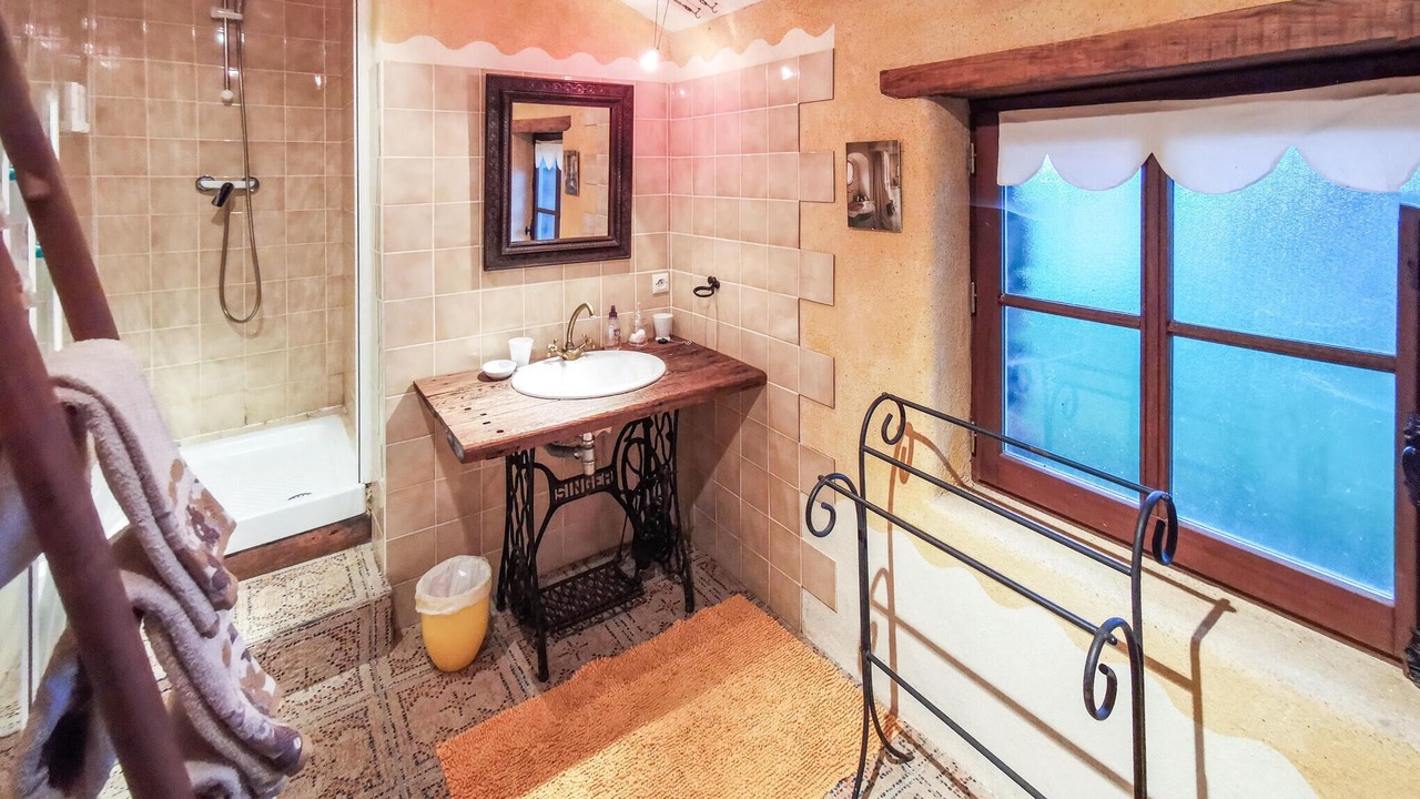 Photo of Bathroom in Marsac-sur-Don
