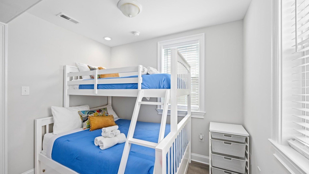 Photo of Bedroom in Gardens