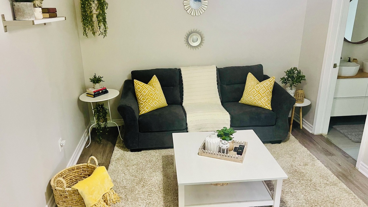 Photo of Livingroom in Niagara Falls