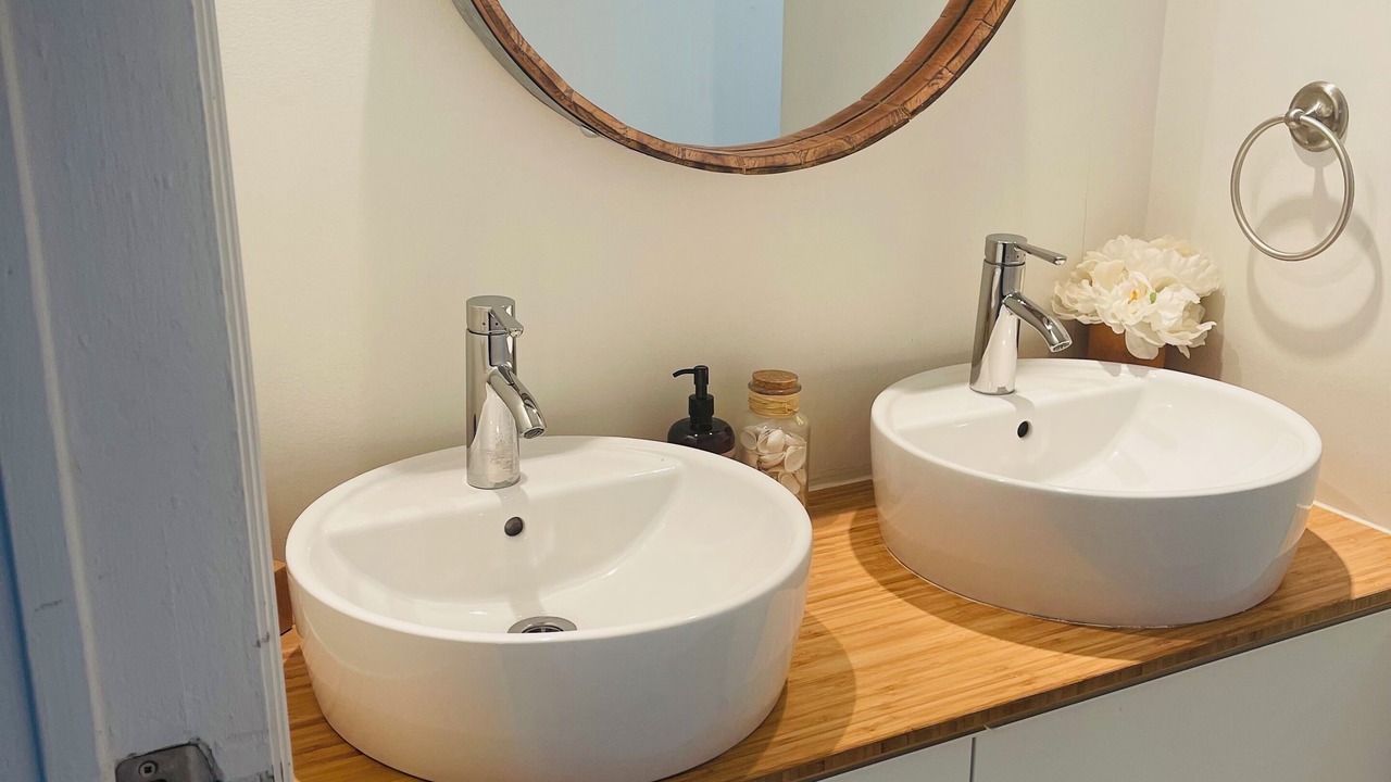 Photo of Bathroom in Niagara Falls