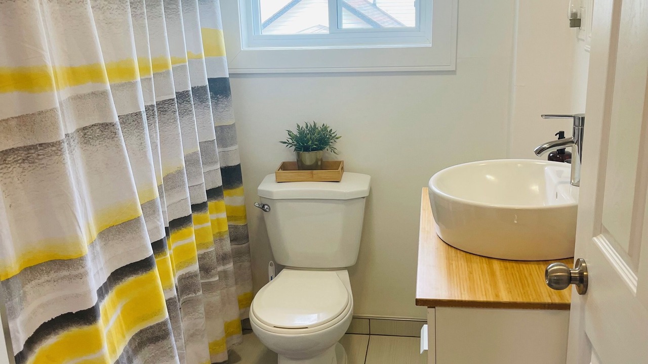 Photo of Bathroom in Niagara Falls