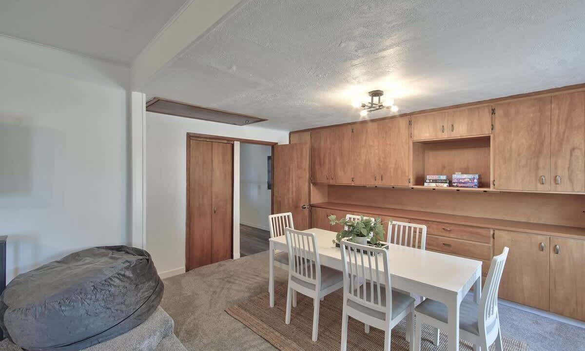 Photo of Livingroom in McMinnville