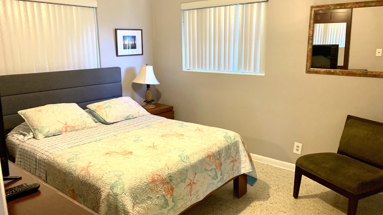 Photo of Bedroom in Lake Worth